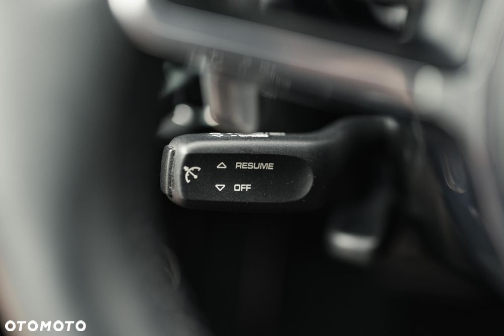 Porsche Macan - 22