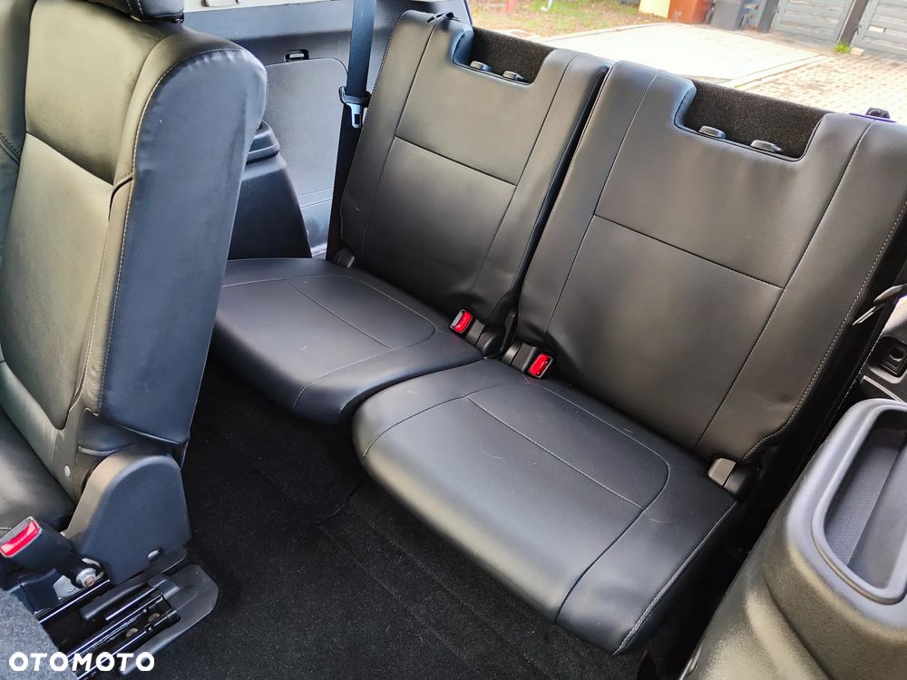 Mitsubishi Outlander - 13