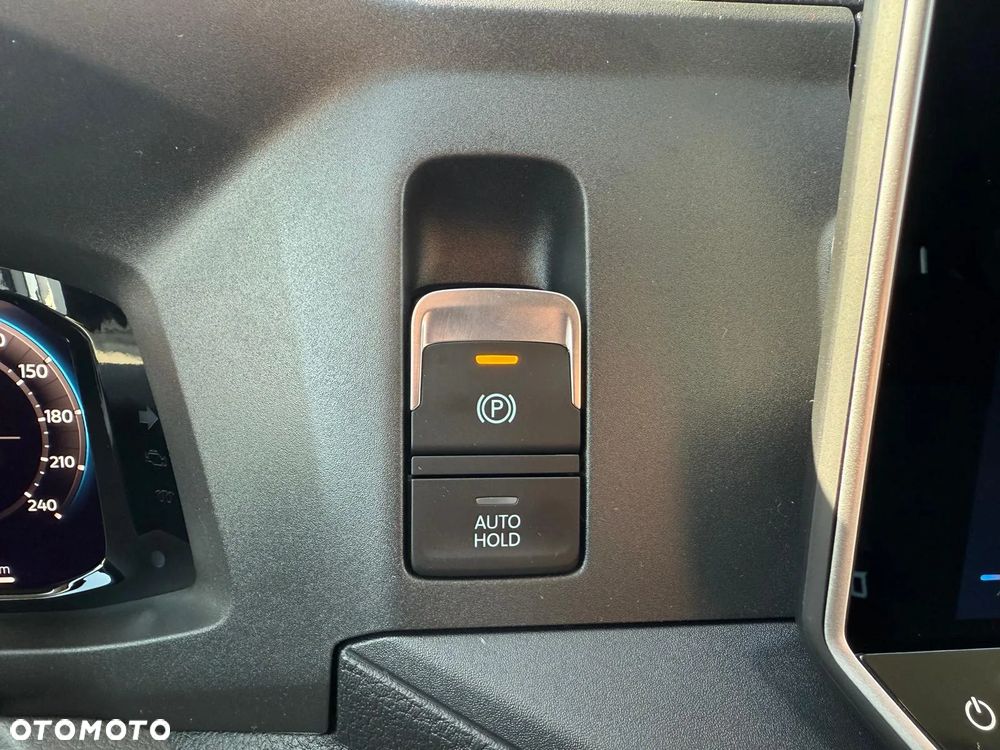 Volkswagen Crafter - 13