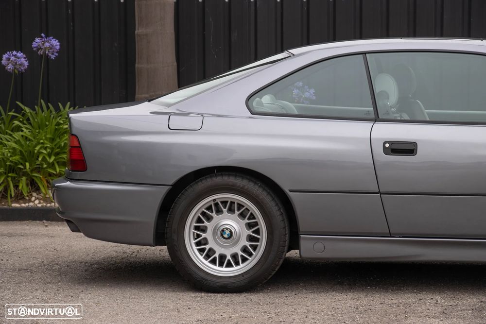 BMW 850 i A - 16