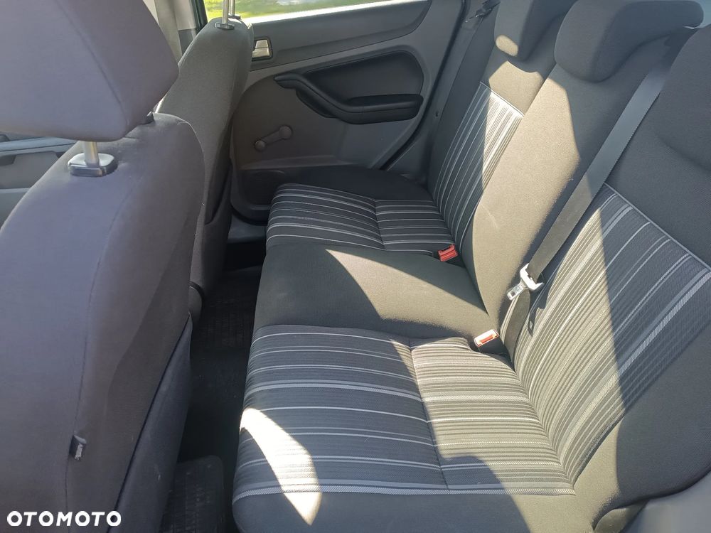 Ford Focus - 12
