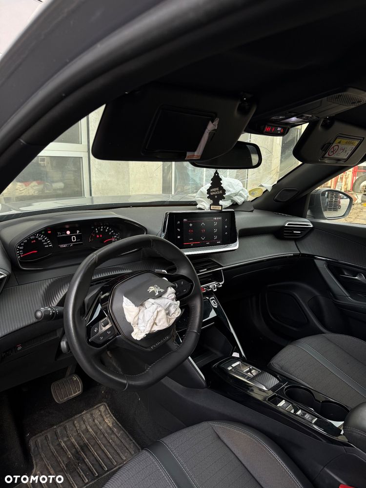 Peugeot 2008 - 5
