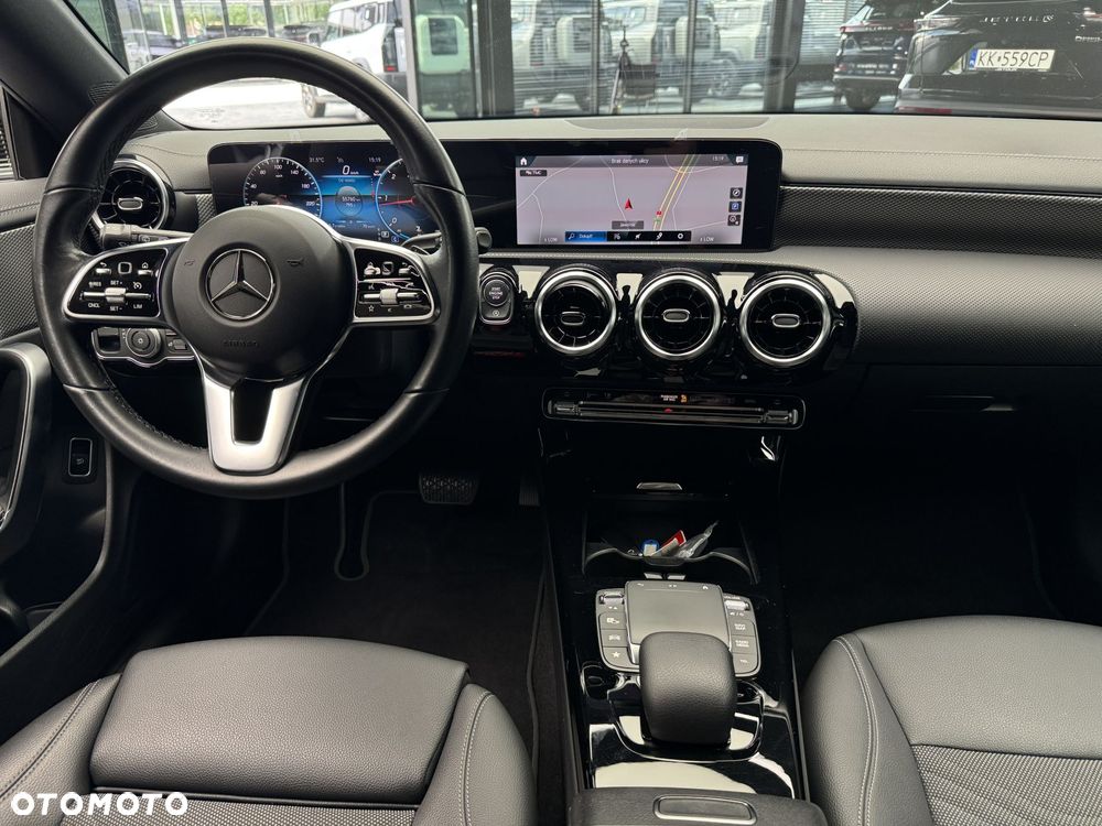 Mercedes-Benz CLA 180 d Progressive 8G-DCT - 16