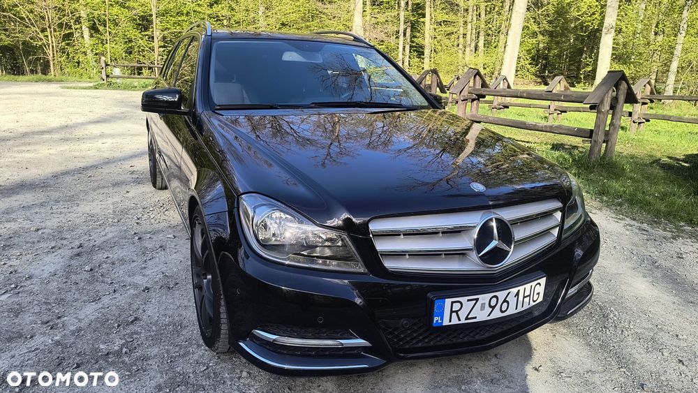 Mercedes-Benz Klasa C 200 CGI Automatik BlueEFFICIENCY Special Edition - 1