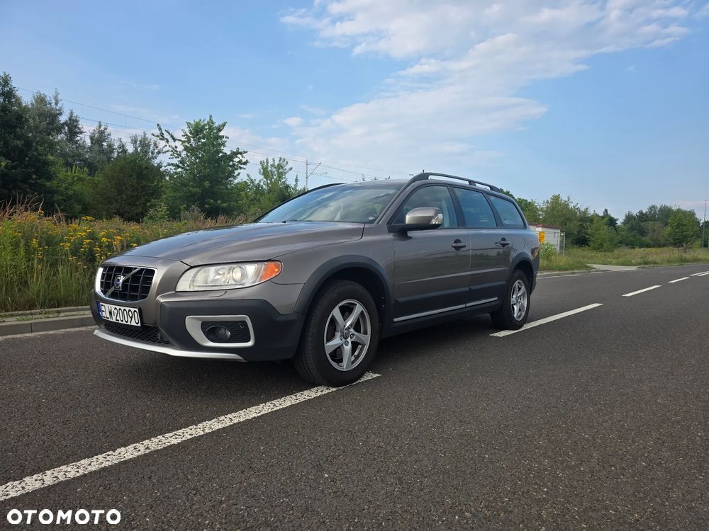 Volvo XC 70 3.2 AWD Momentum - 2