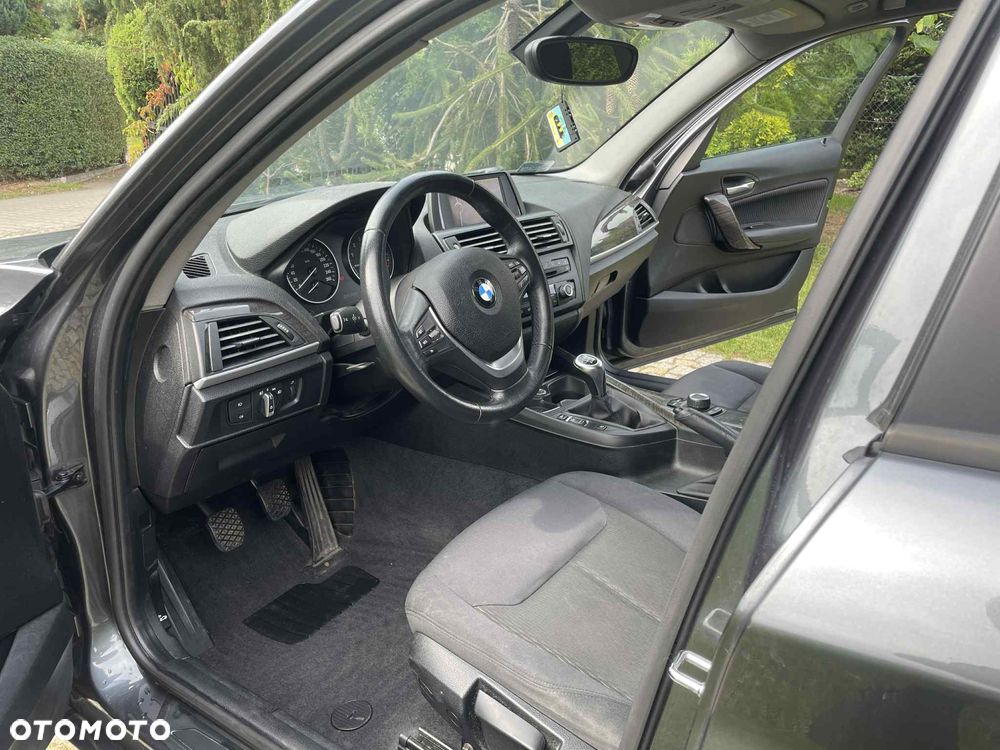 BMW Seria 1 118i - 6