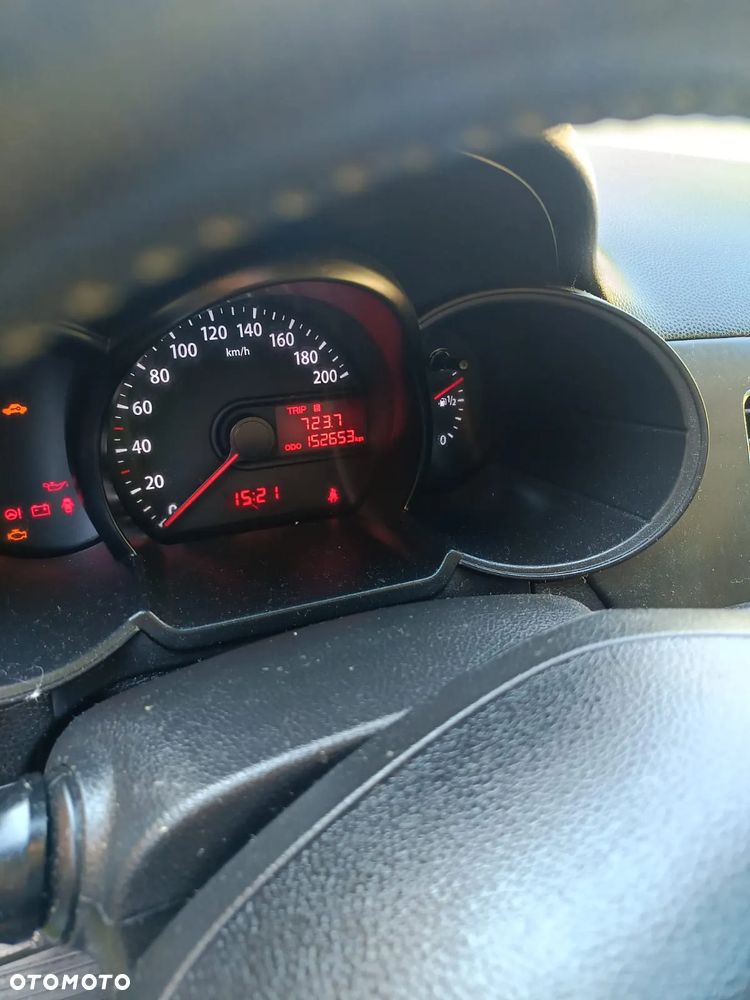 Kia Picanto - 12