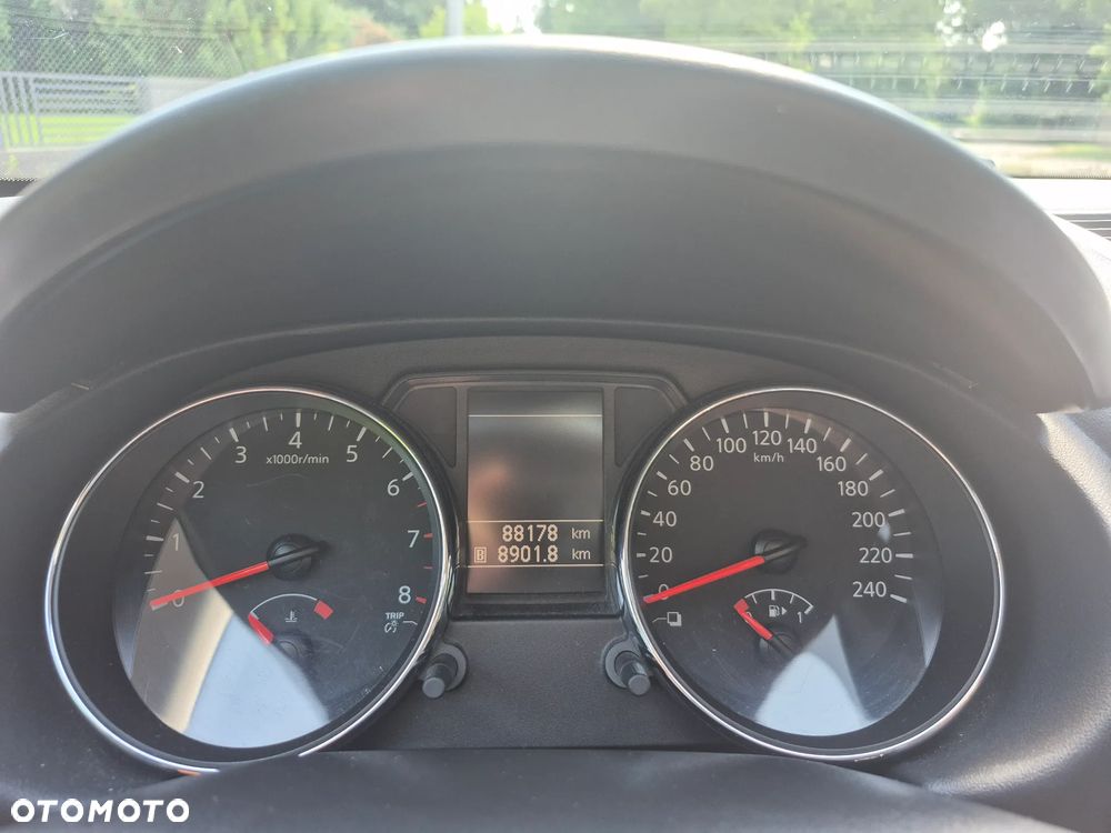 Nissan Qashqai 2.0 360 - 16