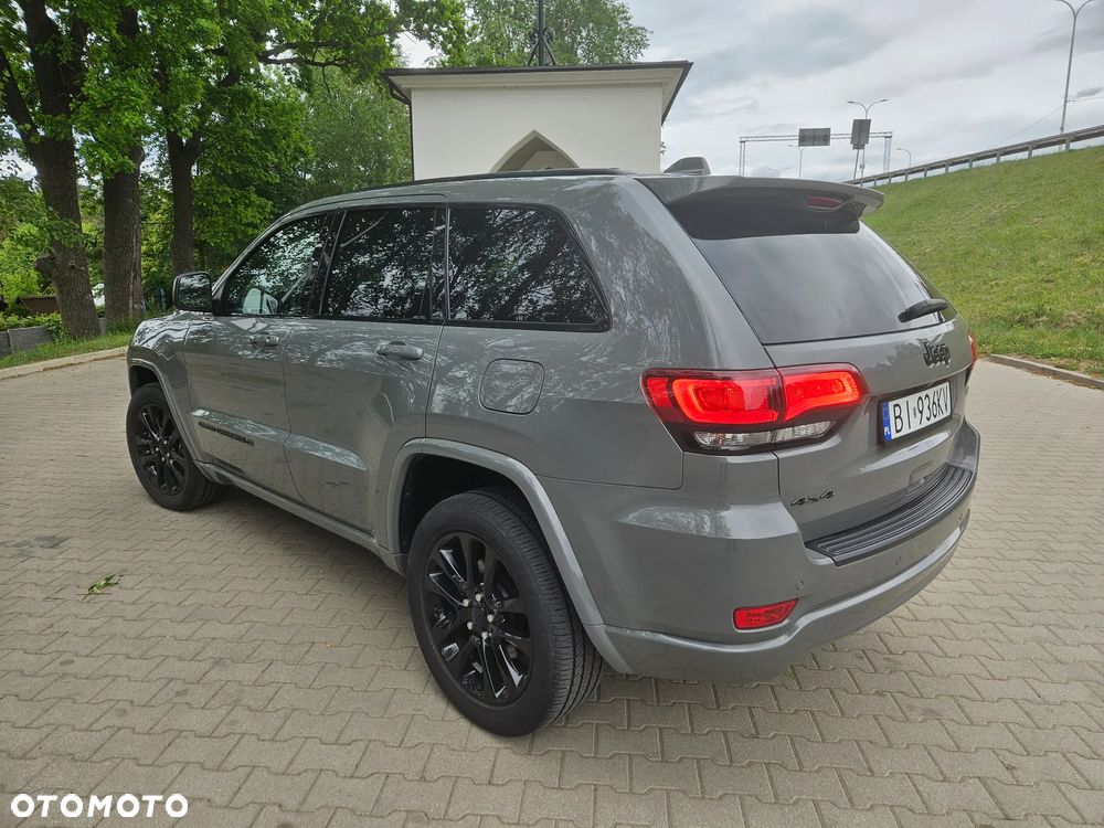Jeep Grand Cherokee - 7