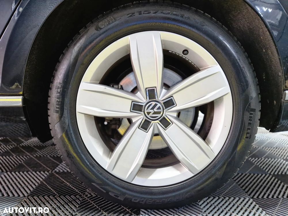 Volkswagen Passat 2.0 TDI DSG Highline - 24
