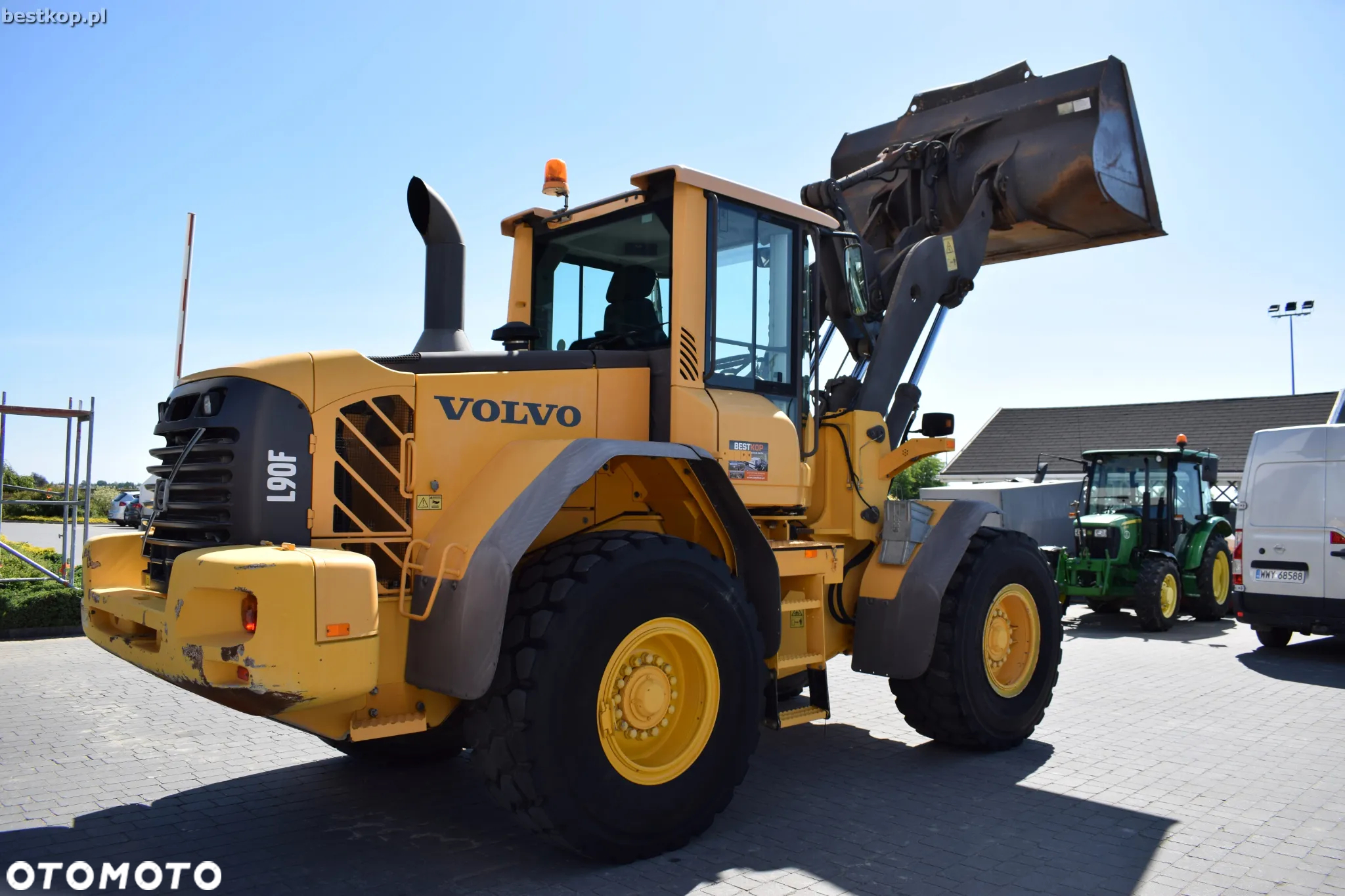 Volvo L90F - 23