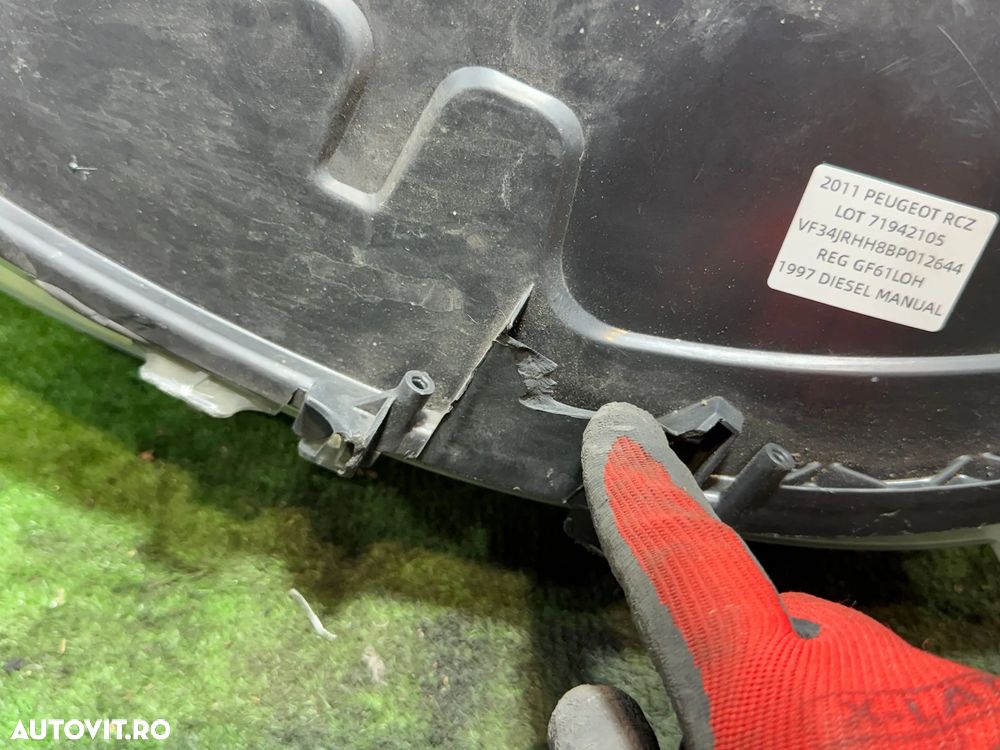 FAR DREAPTA UK CU LUPA PEUGEOT RCZ GT HDI 2.0 DIESEL 2011 COD OEM 1627682180 / 6206F6 / COUPE 2009-2015 - 4