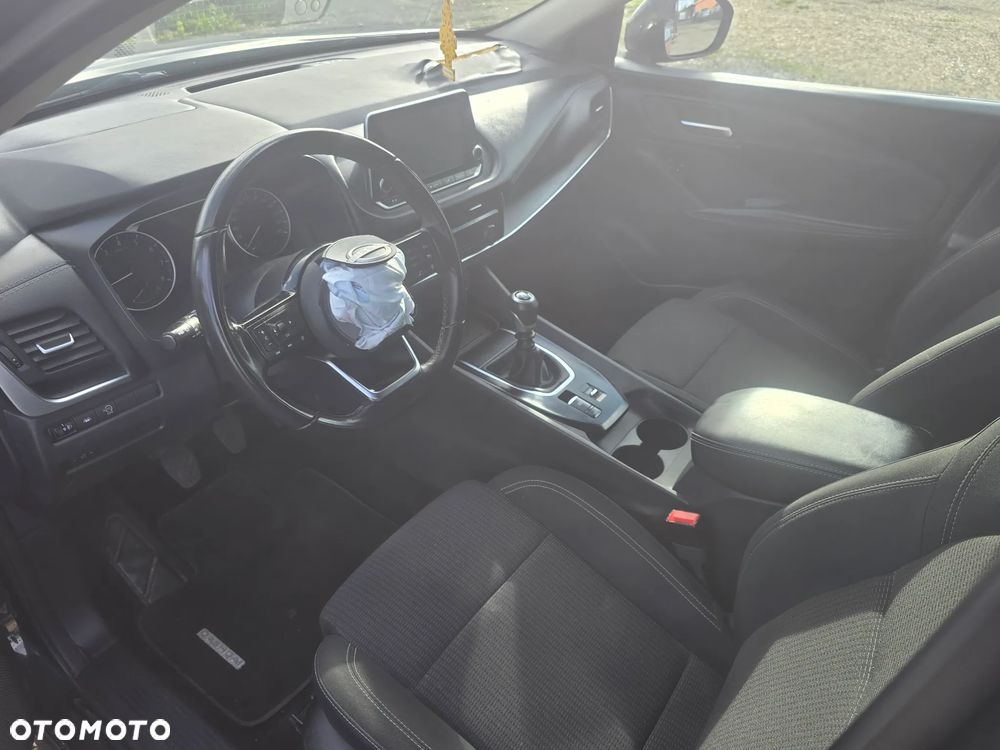 Nissan Qashqai 1.3 DIG-T mHEV N-Connecta - 19