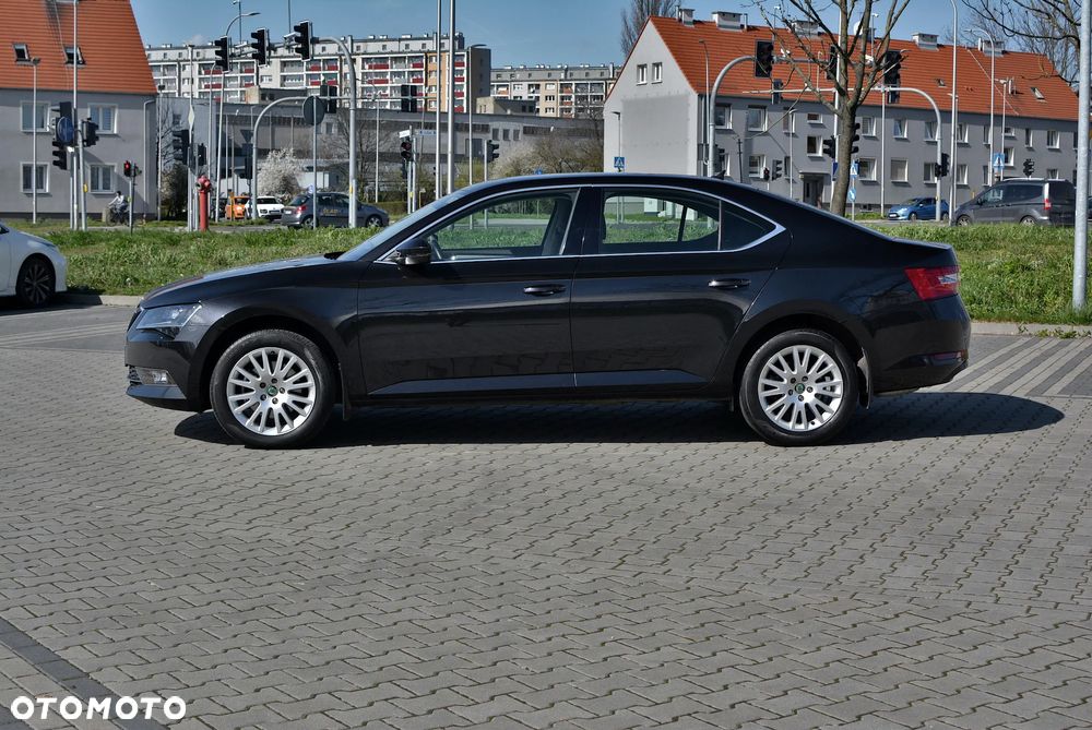 Skoda Superb 1.4 TSI ACT Ambition - 3
