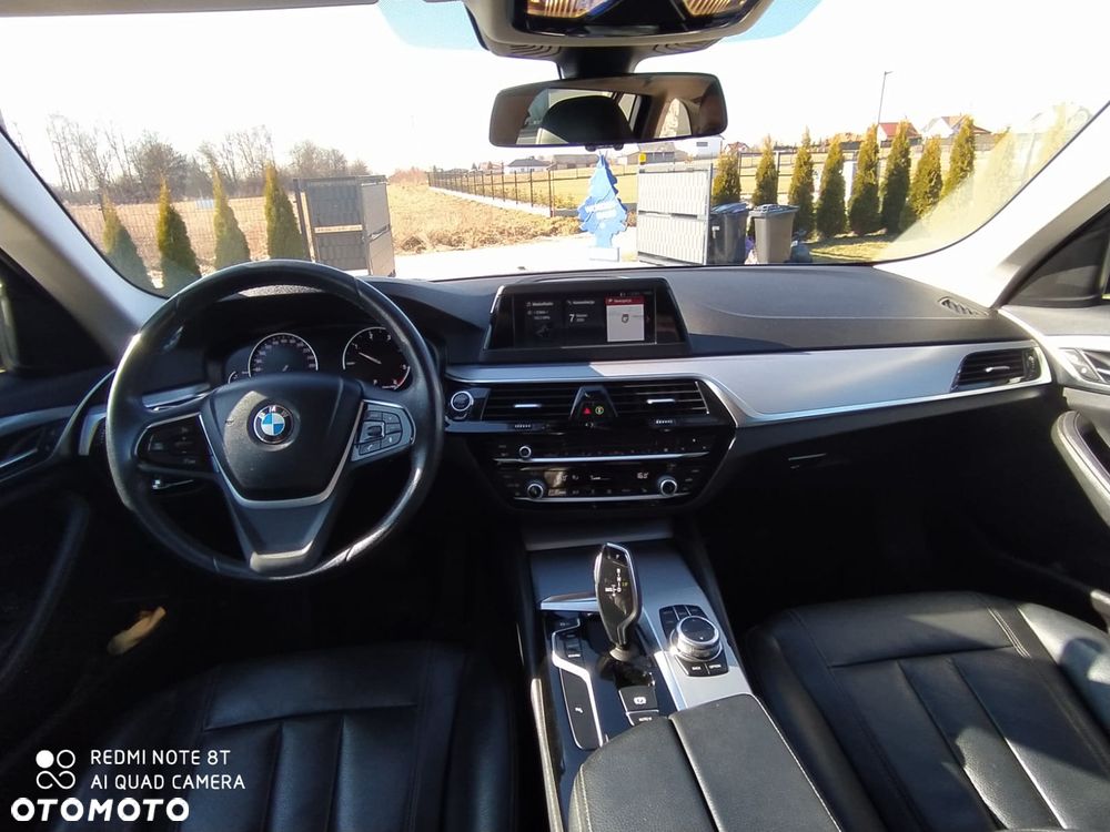 BMW Seria 5 520d Sport - 12