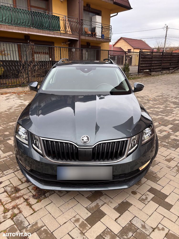 Skoda Octavia 2.0 TDI DSG Style - 2