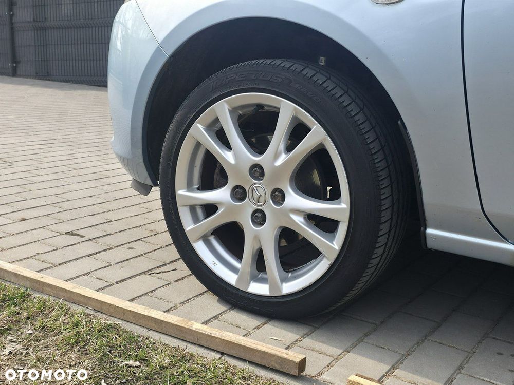 Mazda 2 - 5