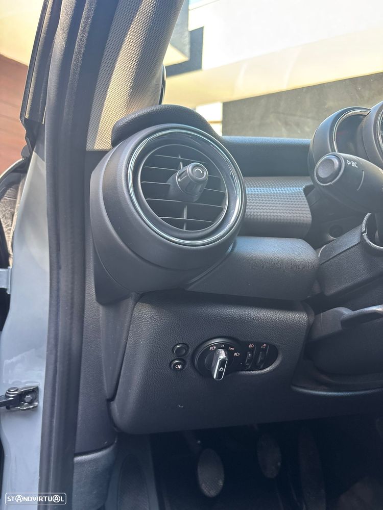 MINI 3 Portas Cooper D 60 Years Chili - 22