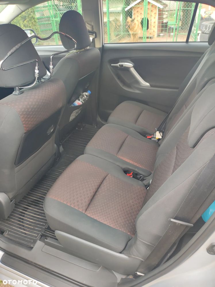 Toyota Verso - 8