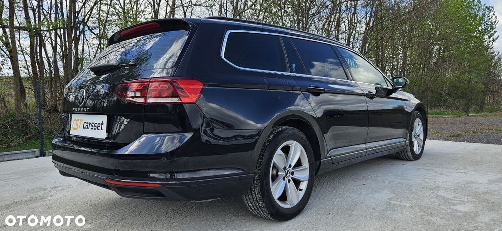 Volkswagen Passat Variant 2.0 TSI Business DSG - 9