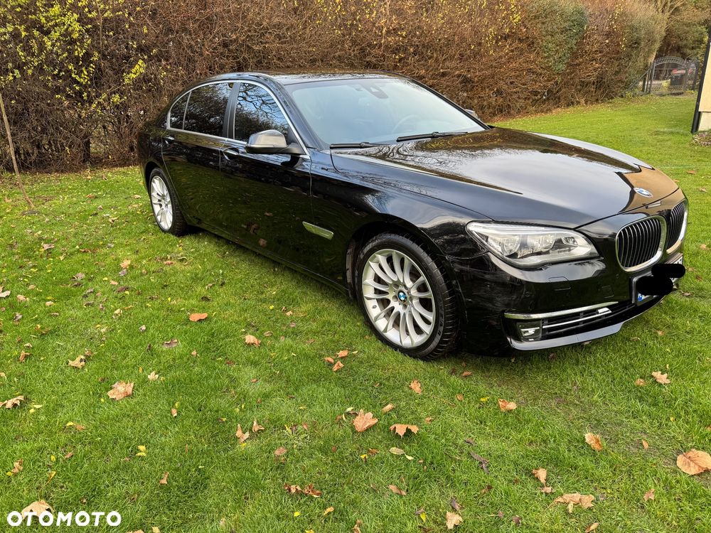 BMW Seria 7 750Li Edition Exclusive - 4