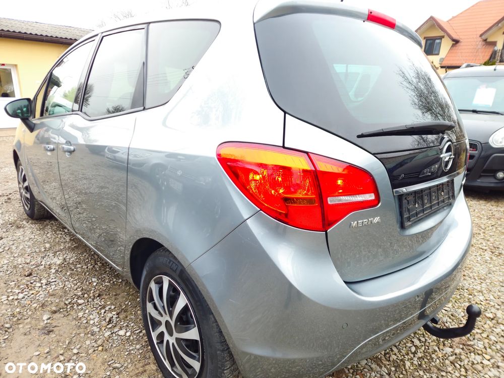 Opel Meriva ver-1-4-design-edition - 5