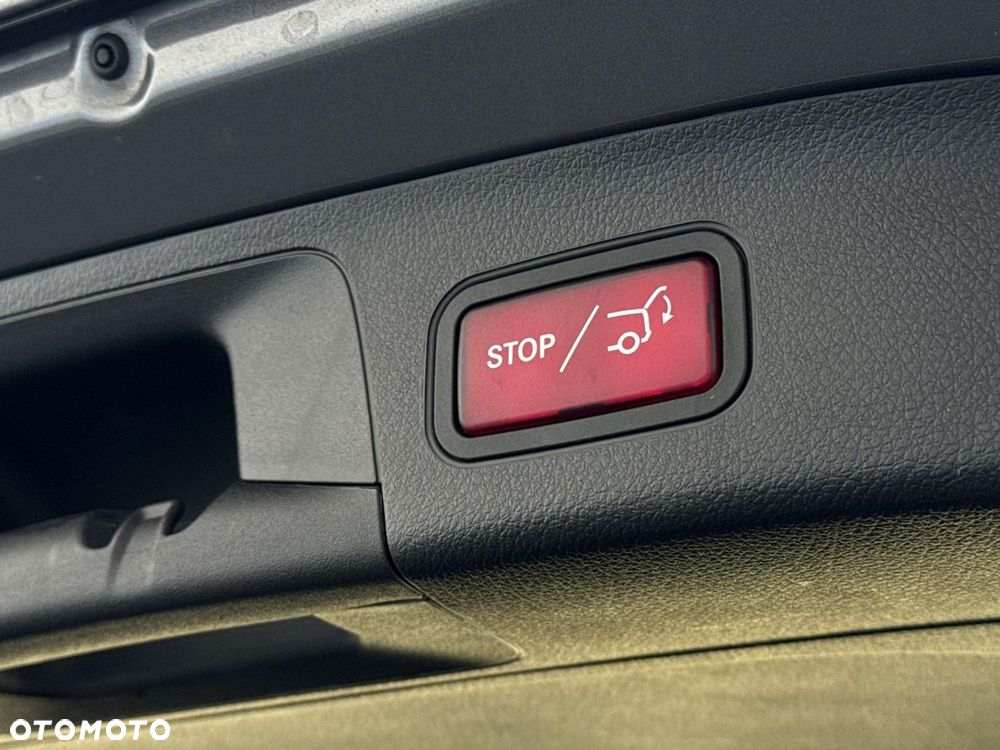 Mercedes-Benz GLA - 23