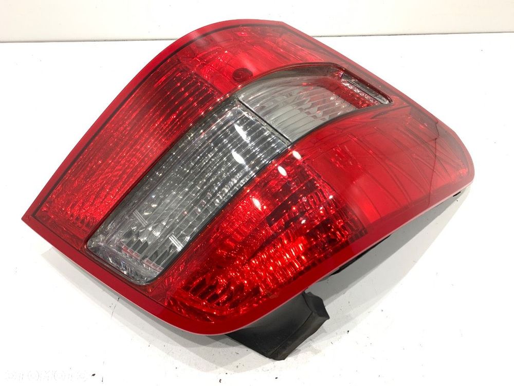 LAMPA LEWY TYŁ MERCEDES-BENZ KLASA GLK (X204) 2008 - 2015 220 CDI (204.902) 125 kW [170 KM] olej - 2