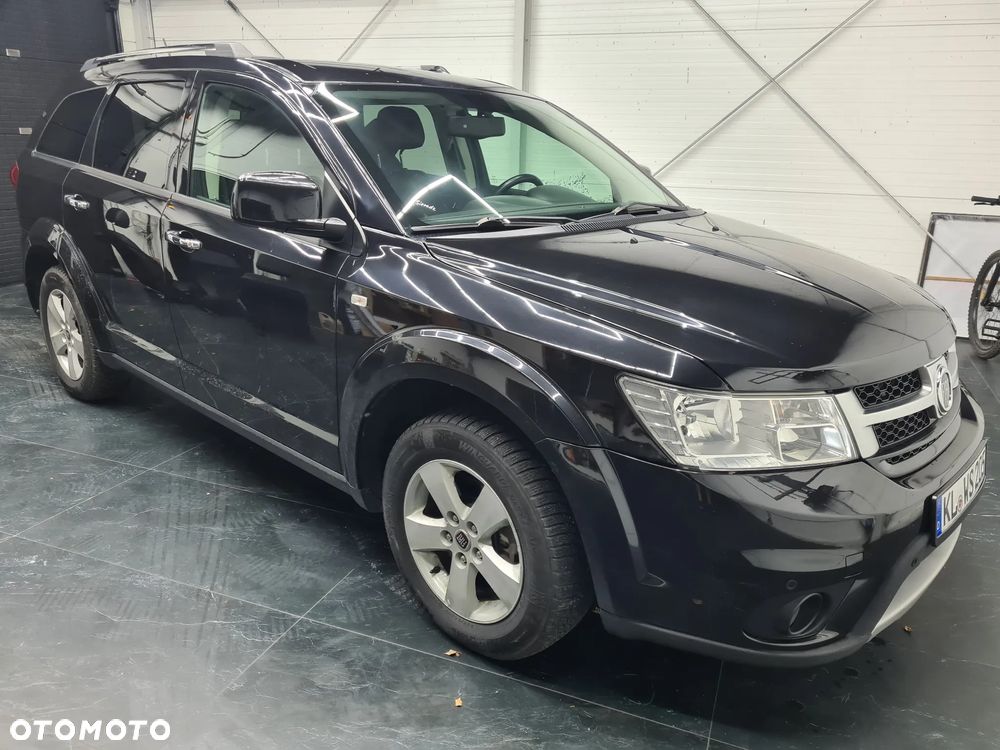 Fiat Freemont 2.0 Multijet 16V DPF Automatik Allrad Lounge - 2