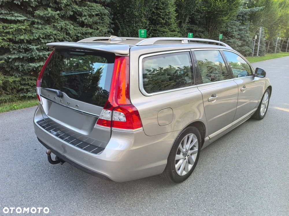 Volvo V70 D2 Dynamic Momentum - 10