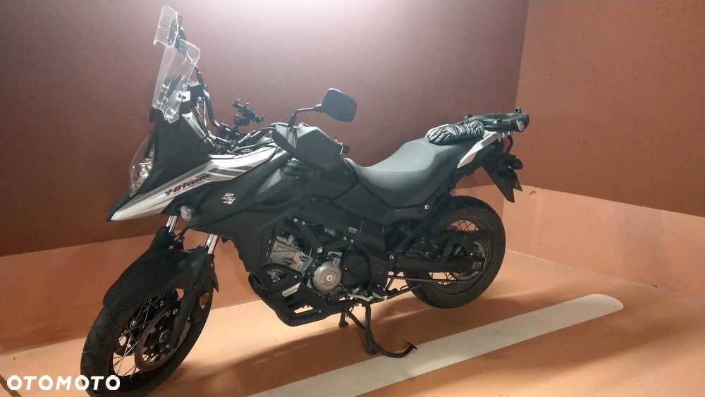 Suzuki V-STROM - 4