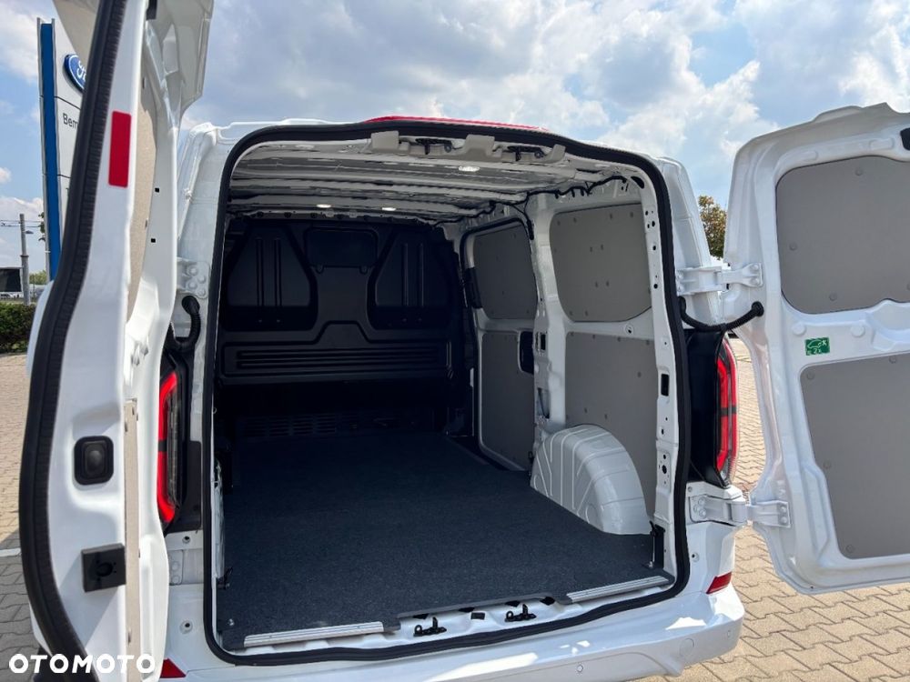 Ford Transit Custom - 10