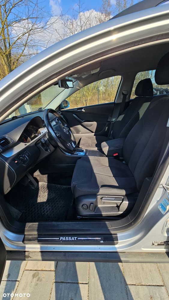 Volkswagen Passat 2.0 TDI DPF Comfortline DSG - 10