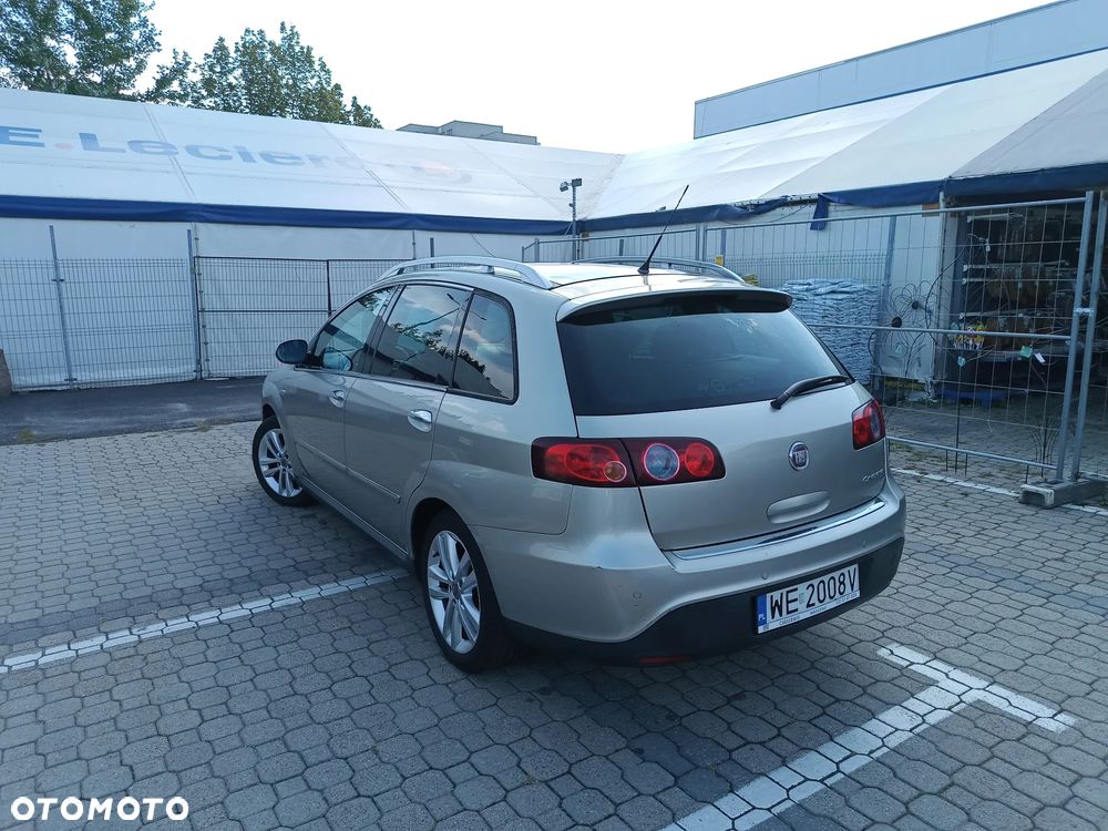 Fiat Croma 1.9 JTD Emotion - 4