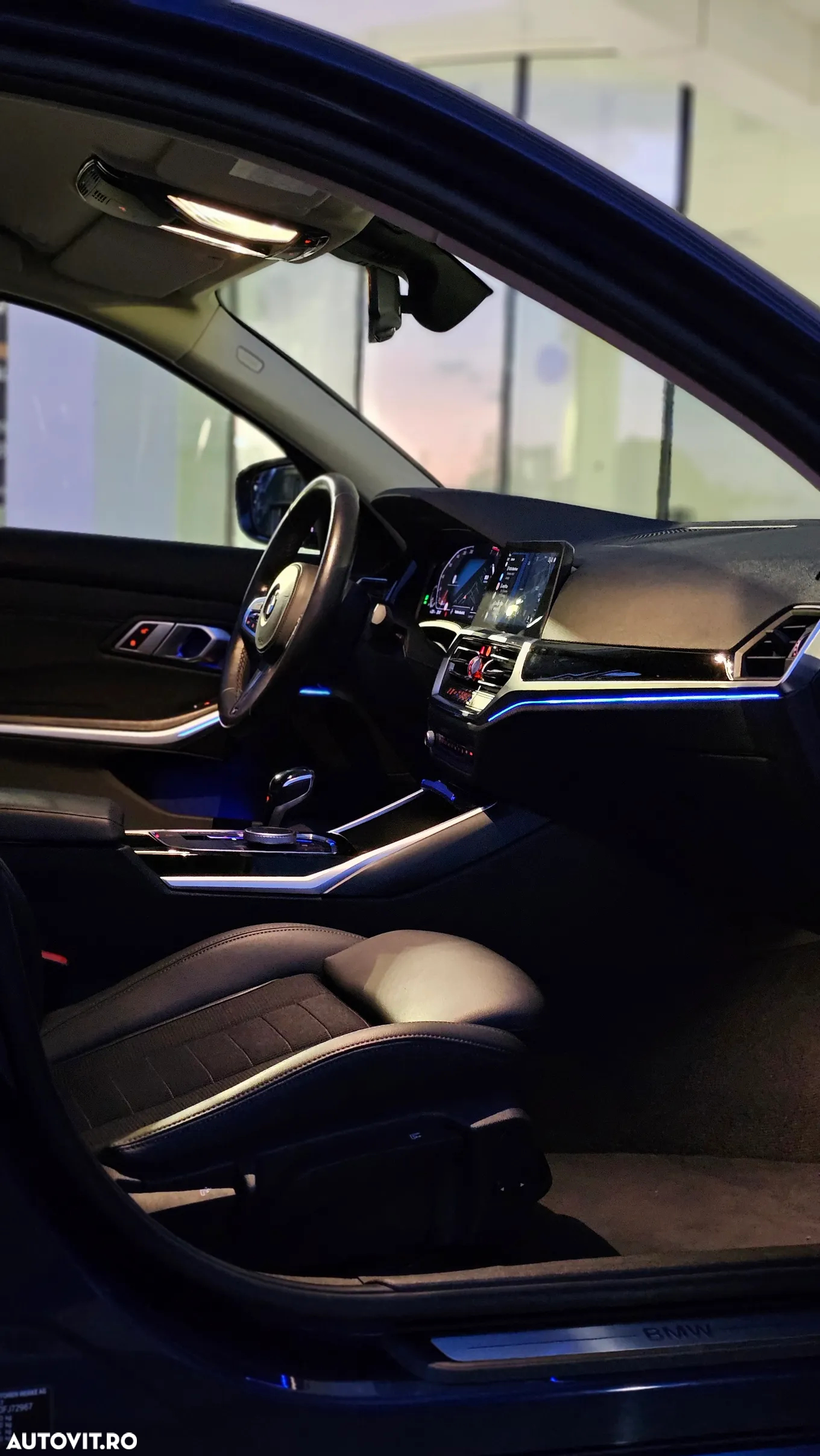 BMW Seria 3 320i AT - 19
