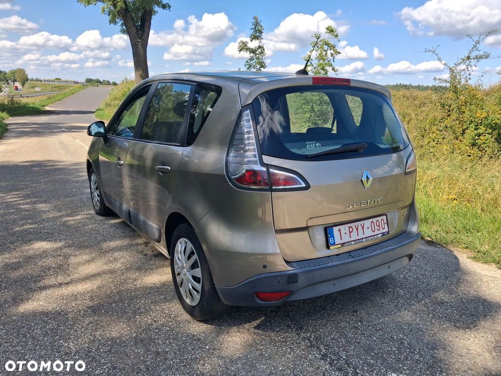 Renault Scenic dCi 110 Paris - 5