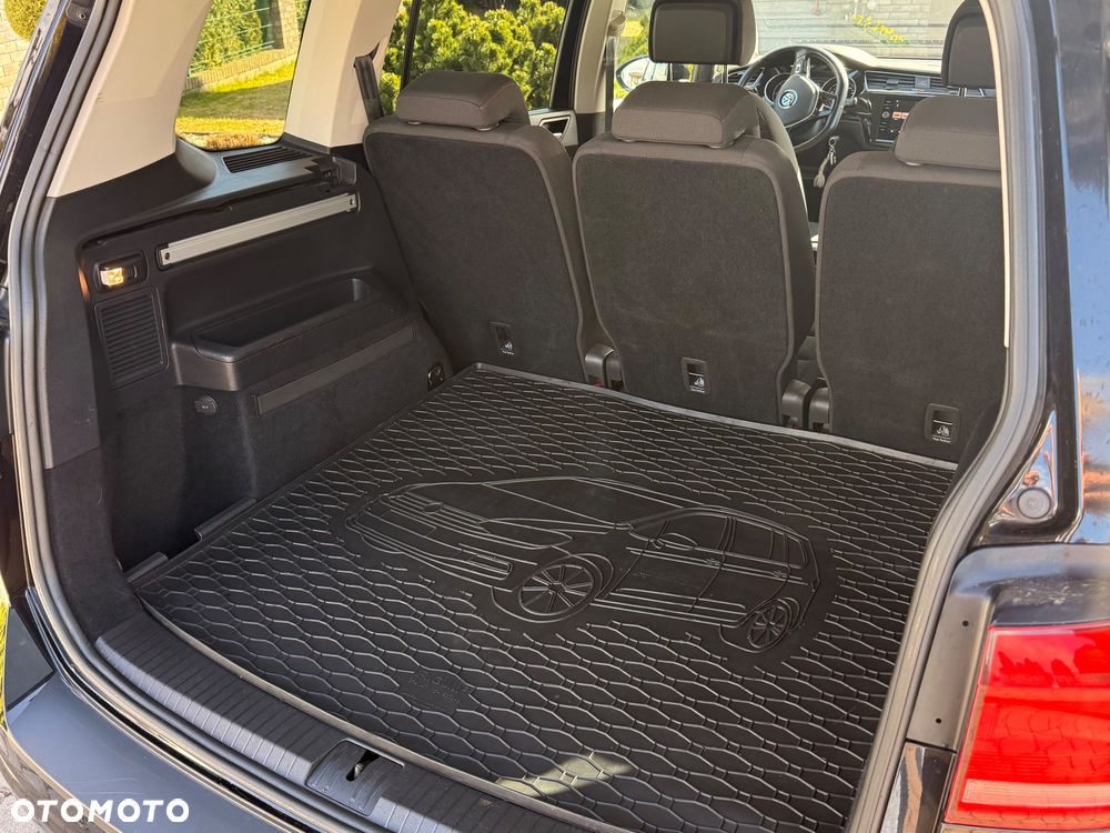 Volkswagen Touran 2.0 TDI BMT Comfortline DSG - 9