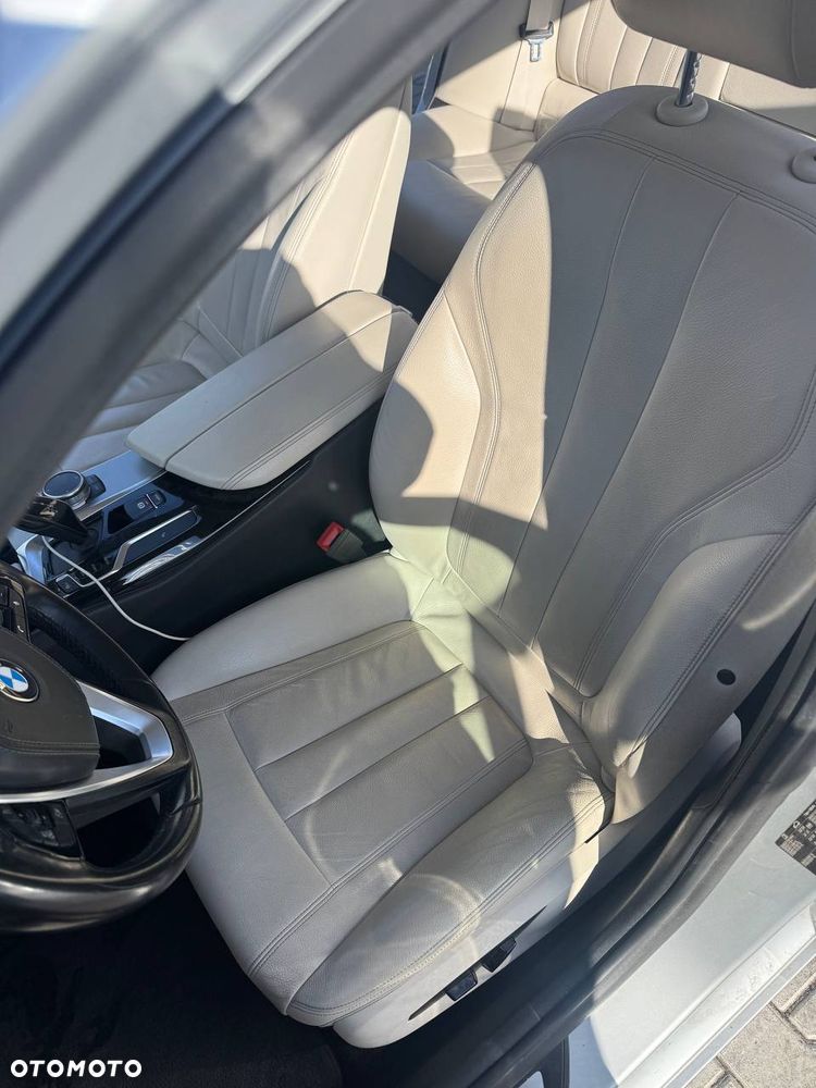 BMW Seria 5 520d - 10