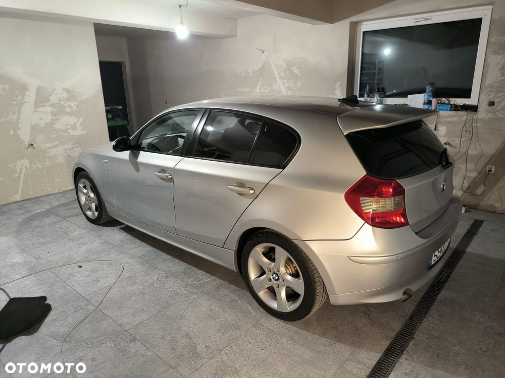 BMW Seria 1 120d - 12
