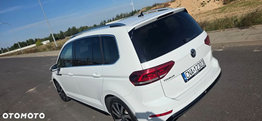 Volkswagen Touran - 28