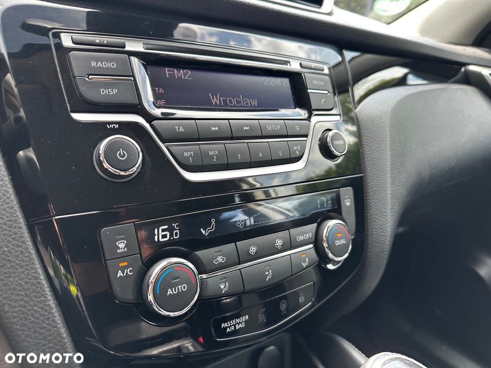 Nissan Qashqai 1.2 DIG-T Xtronic ACENTA - 17