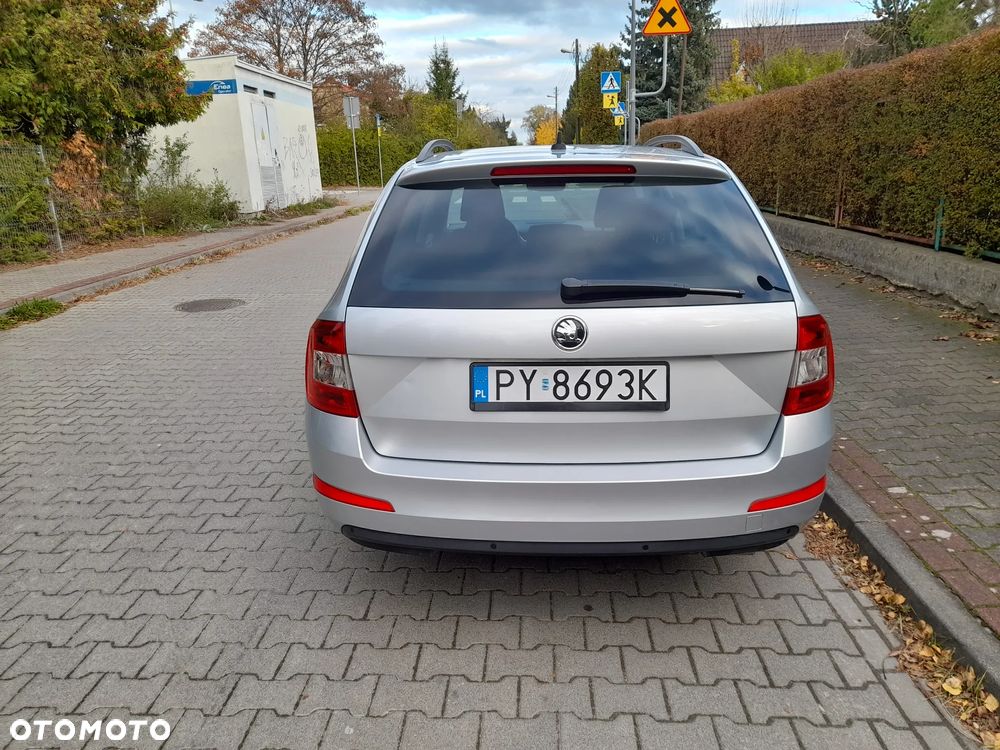 Skoda Octavia 2.0 TDI (Green tec) DSG Joy - 6