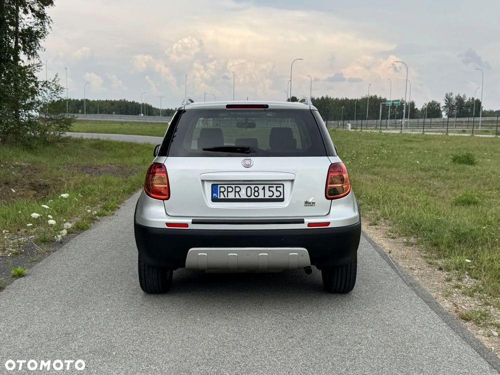 Fiat Sedici 2.0 Multijet DPF 4x4 Emotion - 6