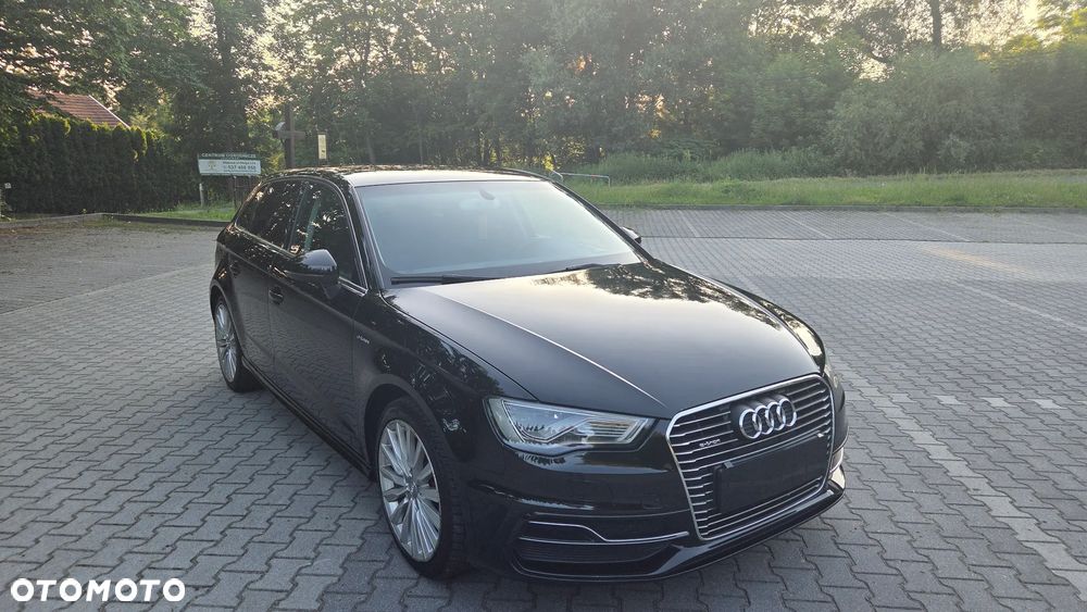 Audi A3 Sportback - 1