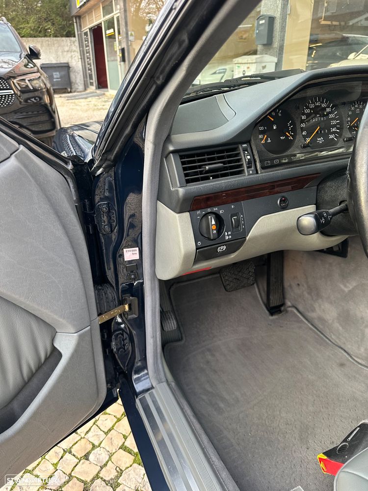 Mercedes-Benz W124 (1984-1997) - 23