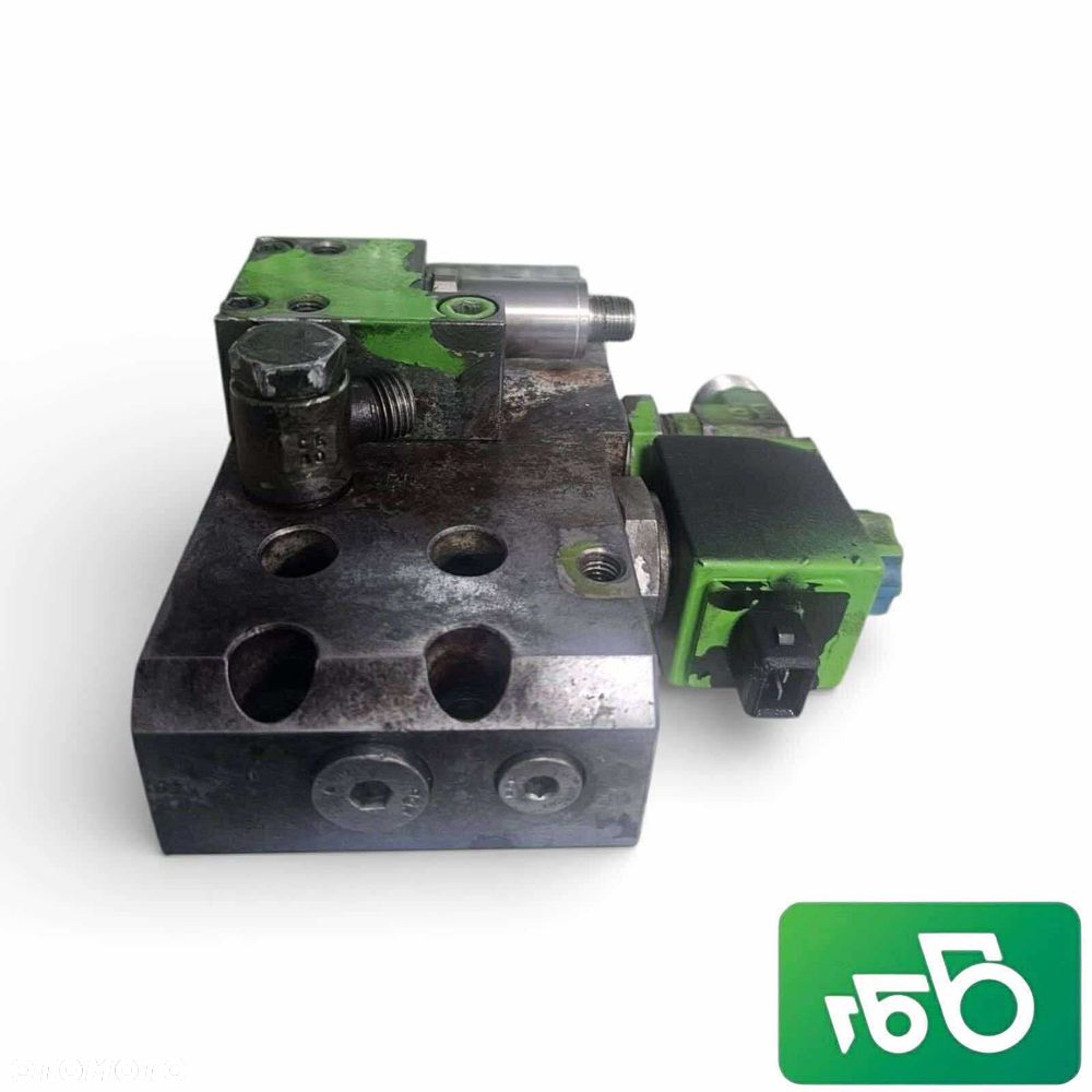 Zamek siłownika 08394703043501B Merlo P 40. - 4