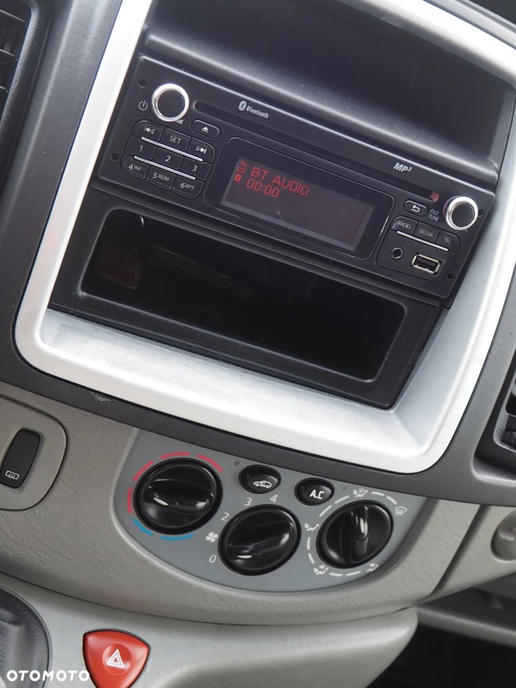 Opel Vivaro - 19