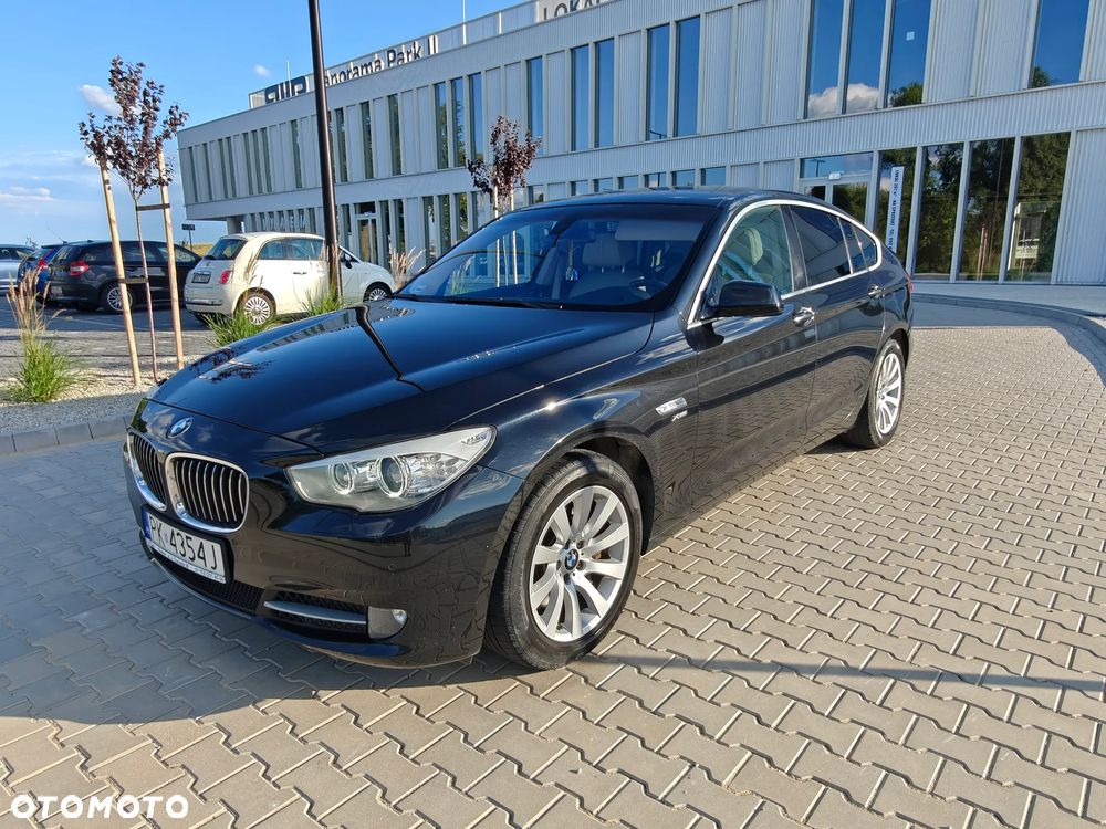 BMW 5GT - 1