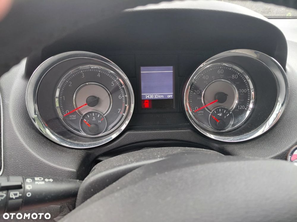Chrysler Town & Country 3.6 Touring - 13