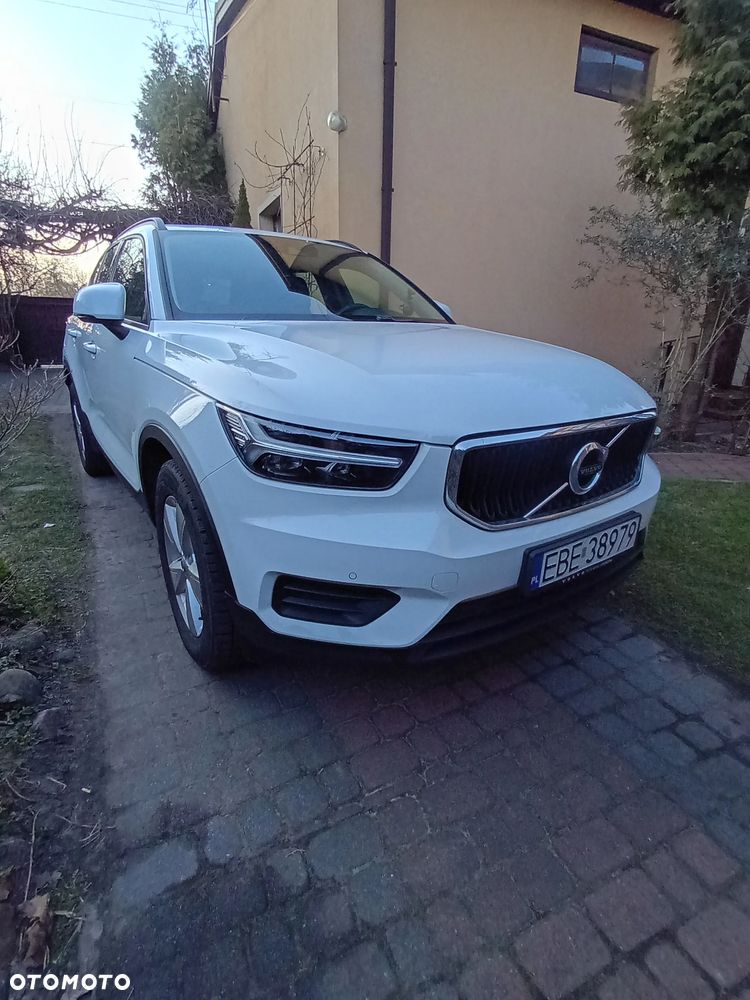 Volvo XC 40 T3 Momentum - 2